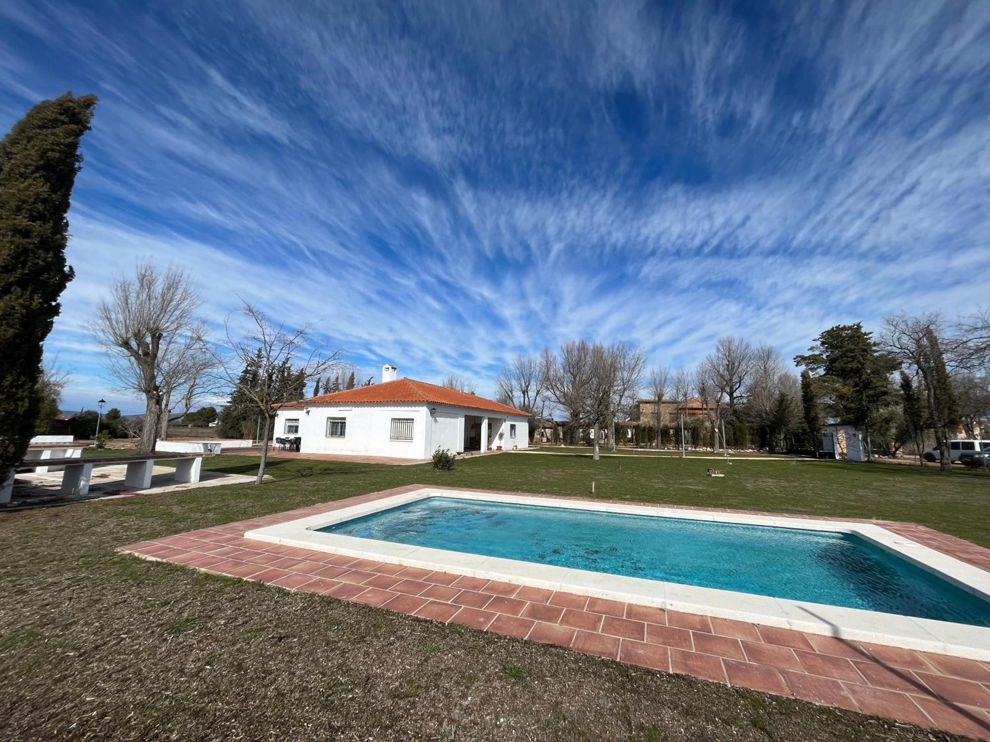 Villa Mercedes Argamasilla de Calatrava Bagian luar foto