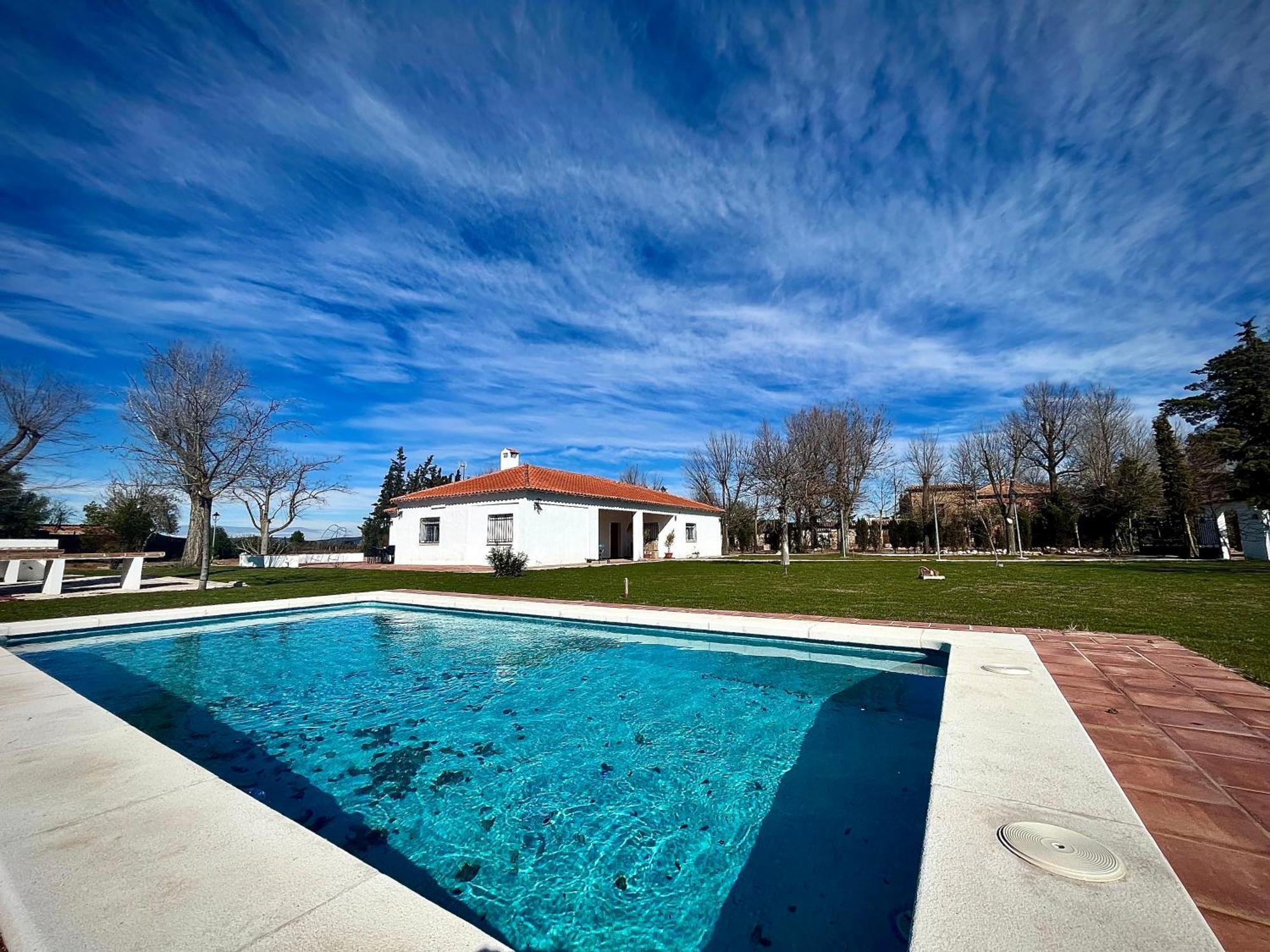 Villa Mercedes Argamasilla de Calatrava Bagian luar foto