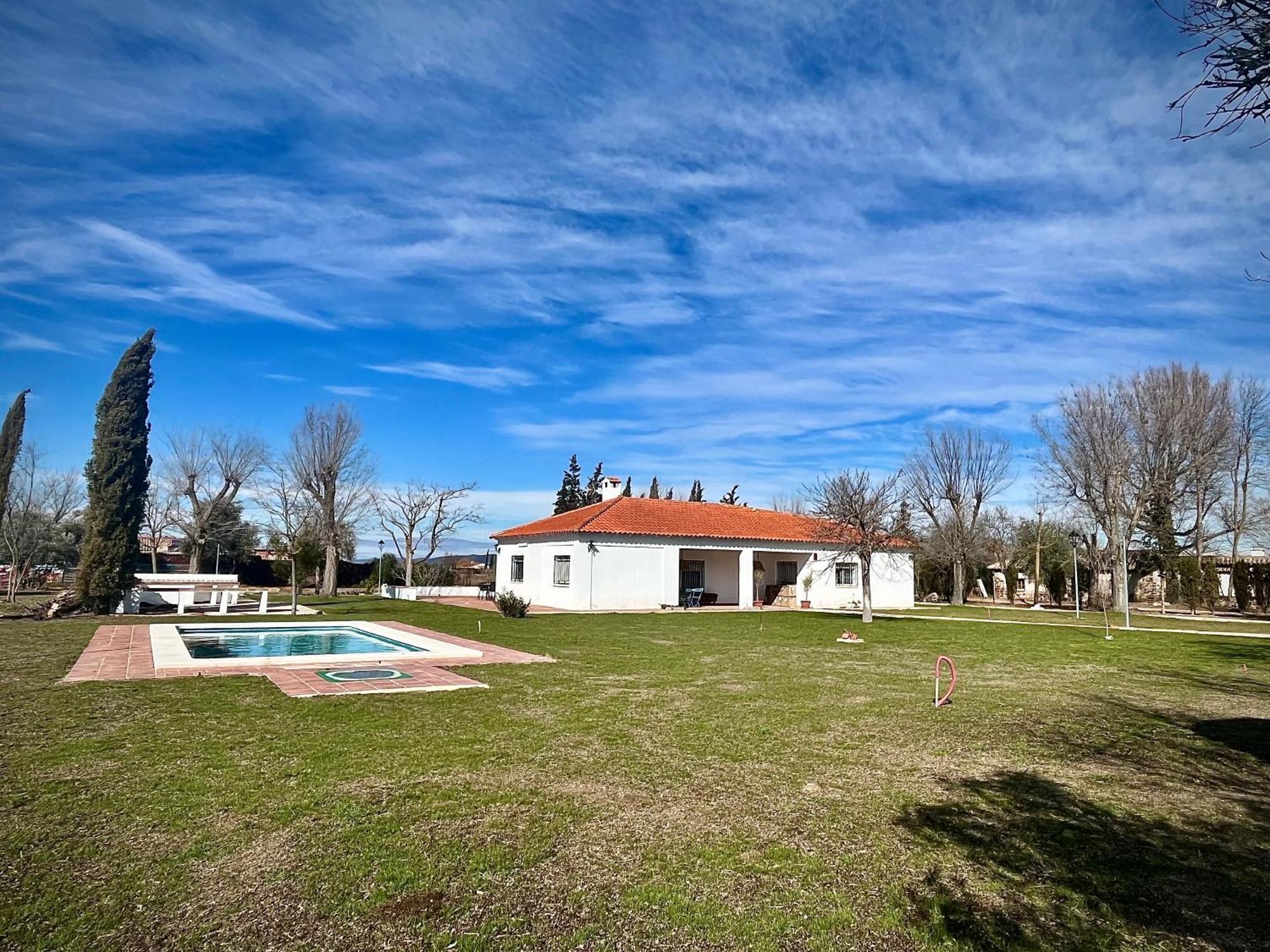 Villa Mercedes Argamasilla de Calatrava Bagian luar foto